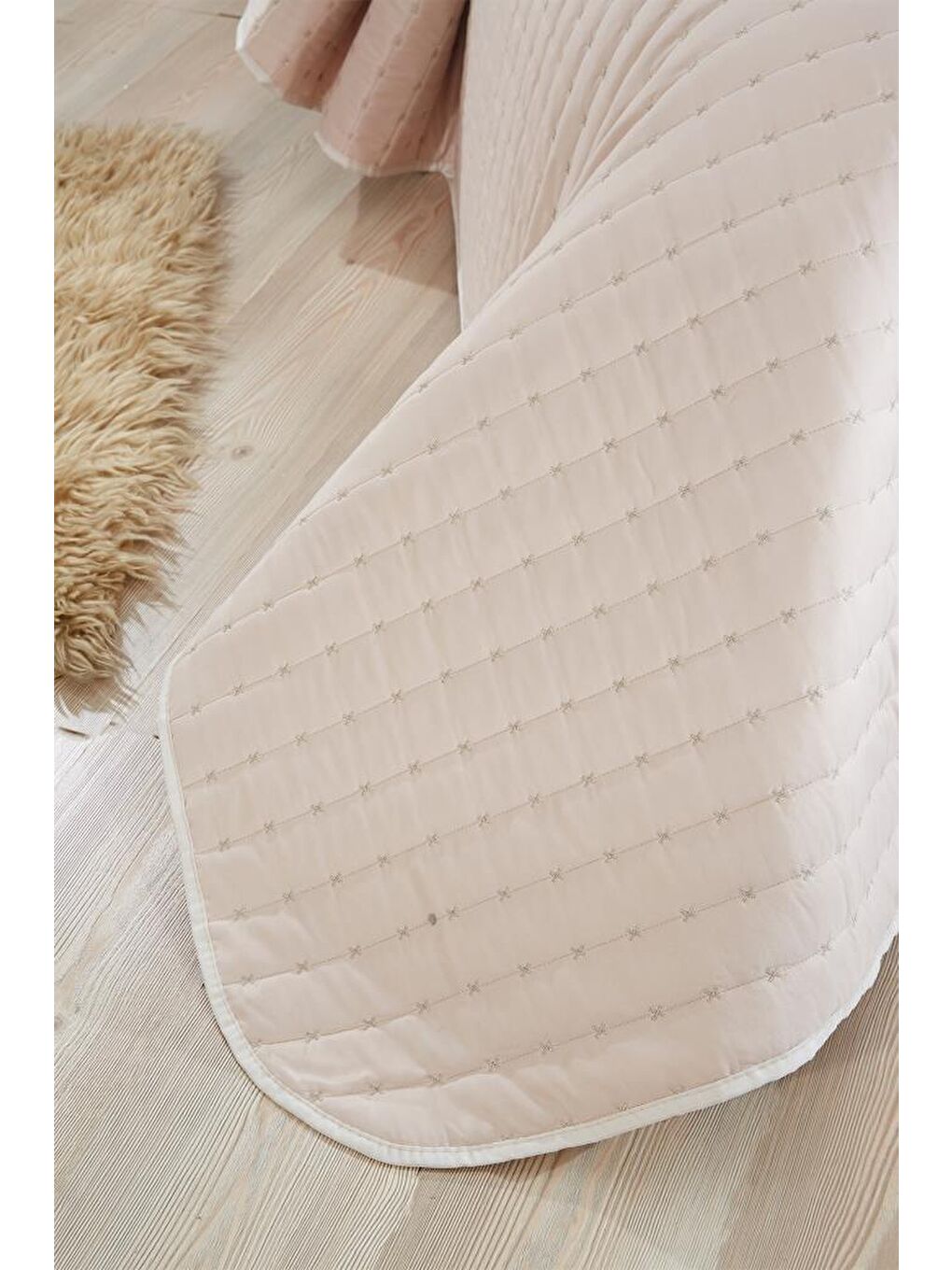 Kahverengi Dublin Tek Kişilik Kapitoneli Yatak Örtüsü Cappucino-3