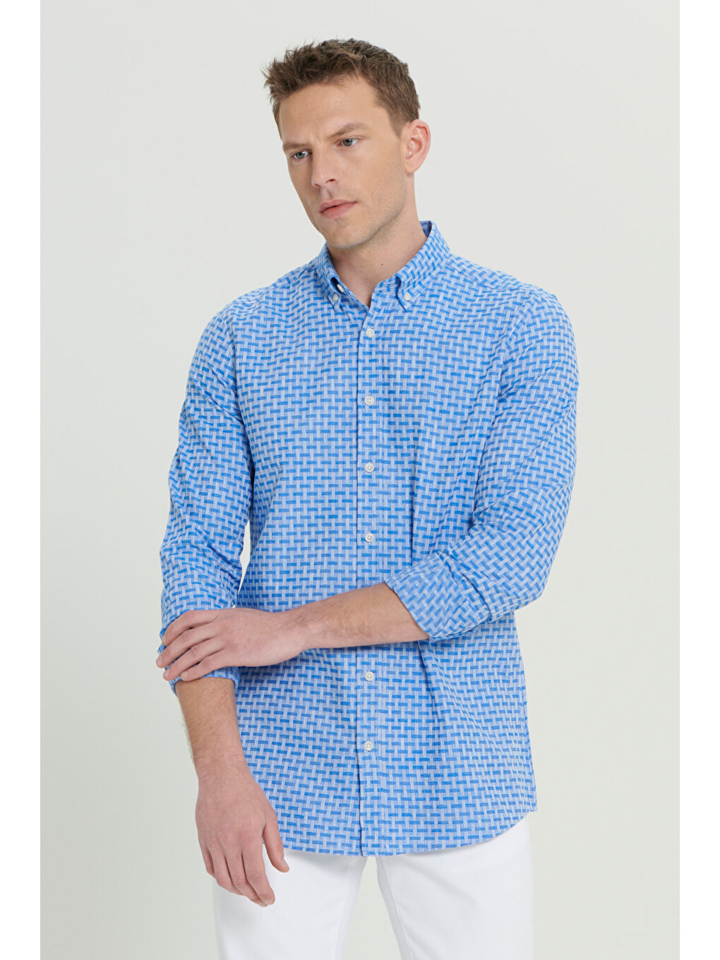 Erkek Mavi %100 Pamuk Slim Fit Dar Kesim Düğmeli Yaka Armürlü Gömlek-2