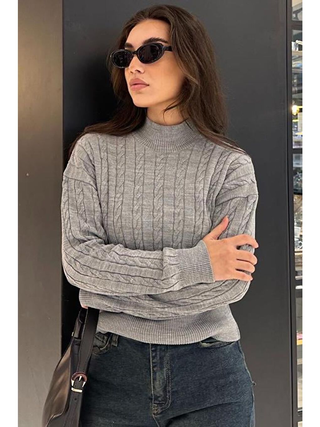 Gri Yarım Balıkçı Yaka Örgülü Triko Kadın Kazak Mg2257-2