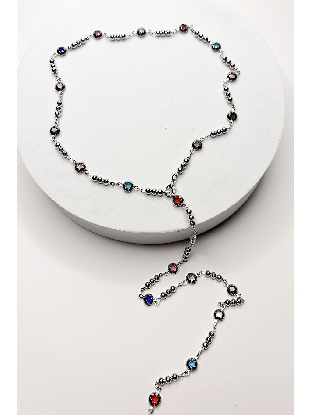 Gri Gümüş Renkli Y Kolye