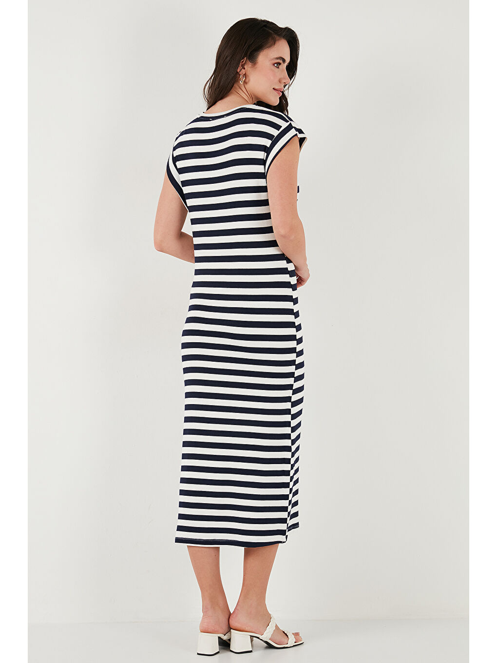 Lacivert Regular Fit Bisiklet Yaka Çizgili Midi Boy Kadın Elbise 5866105-6
