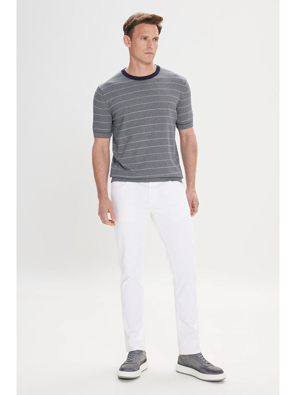 Erkek Lacivert-Beyaz Standart Fit Normal Kesim %100 Pamuk Çizgili Bisiklet Yaka Triko Tişört-1