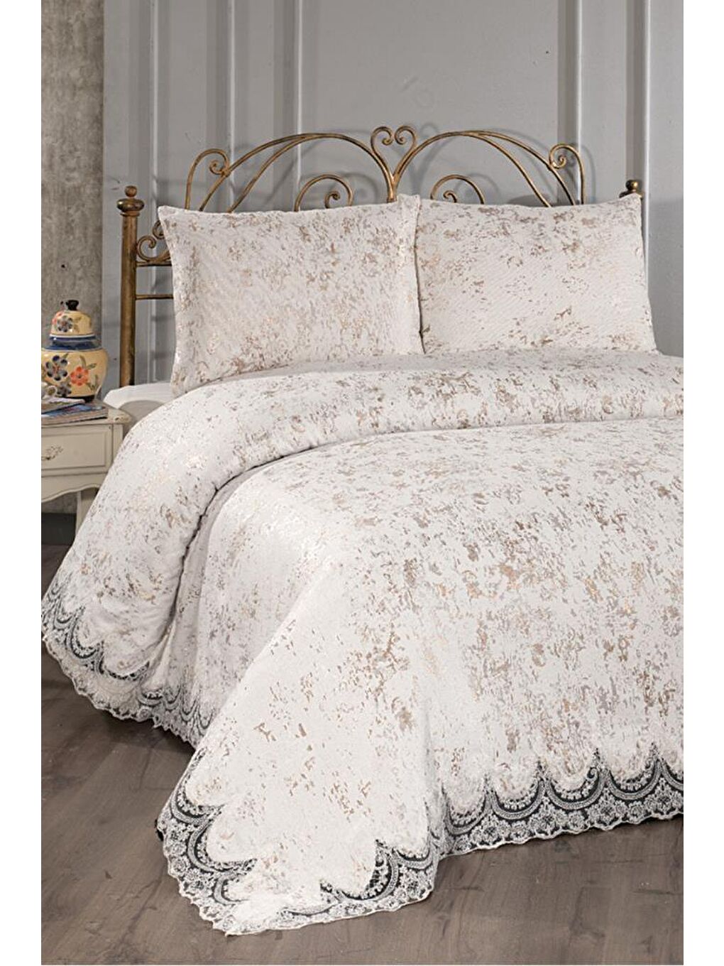 Kahverengi Fransız Güpürlü Çeyizlik Yatak Örtüsü Bulut Cappucino-1