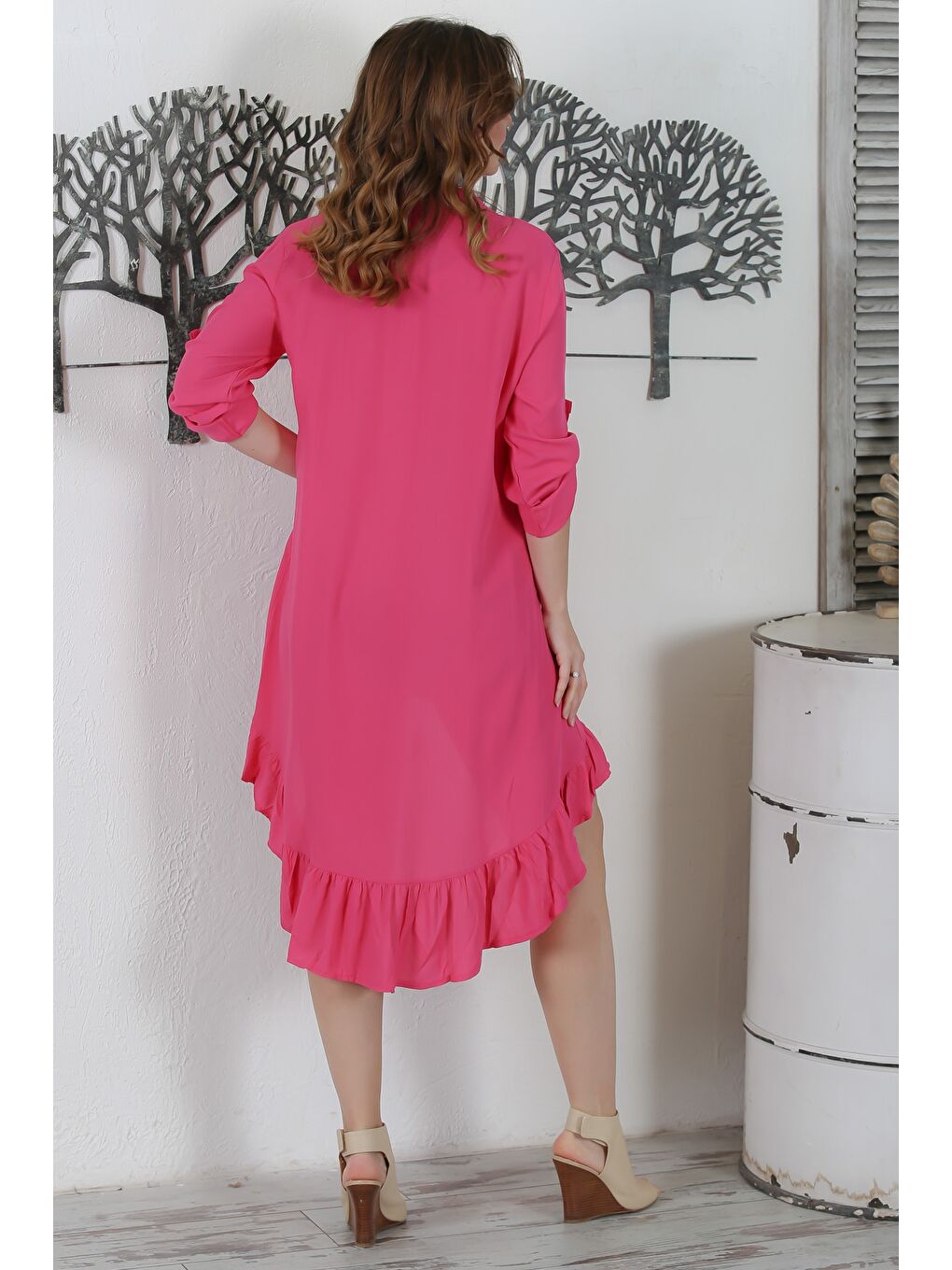 Pembe Gömlek Yaka Düğmeli Uzun Kollu Etek Ucu Fırfırlı Casual Arkası Uzun Dokuma Elbise 95 58-5