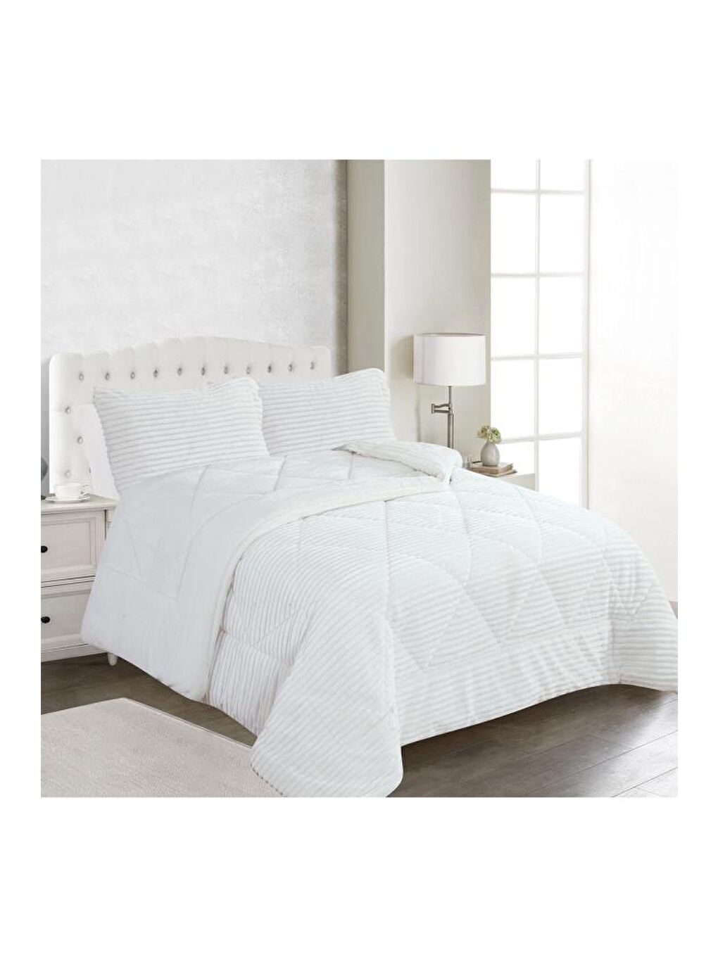 Ekru Ece Stripe Çift Kişilik Pelüş Yatak Örtüsü Krem-1