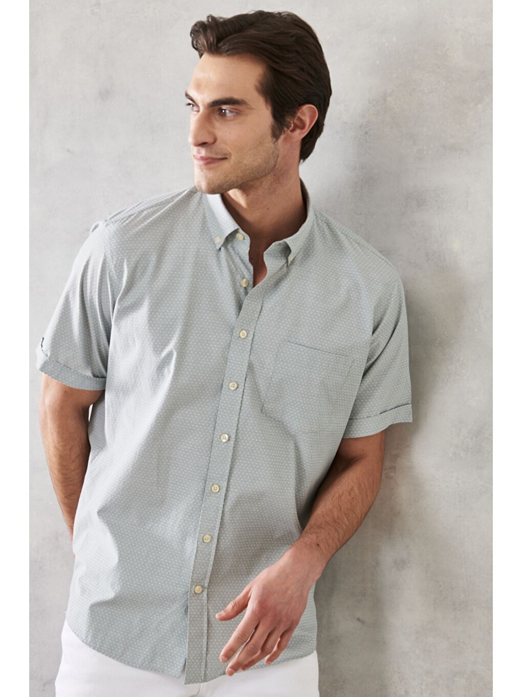 Erkek Haki Comfort Fit Rahat Kesim Düğmeli Yaka Armürlü Gömlek-3