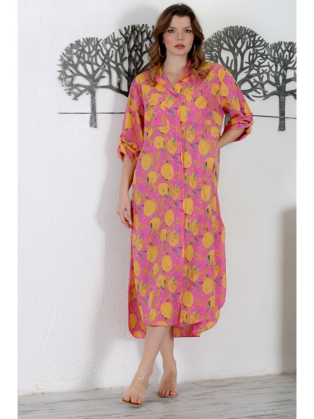 İtalyan Pembe Gömlek Yaka Düğmeli 3/4 Kol Çift Cepli Yırtmaçlı Allover Baskılı Dokuma Elbise 130 65-3