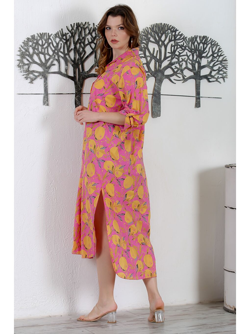 İtalyan Pembe Gömlek Yaka Düğmeli 3/4 Kol Çift Cepli Yırtmaçlı Allover Baskılı Dokuma Elbise 130 65-6