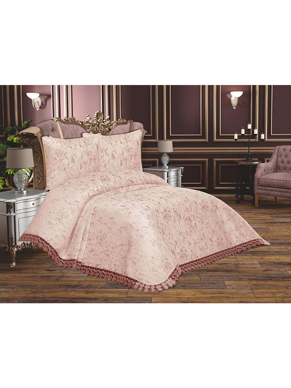 Pembe Fransız Güpürlü Çeyizlik Cloud Yatak Örtüsü Pudra