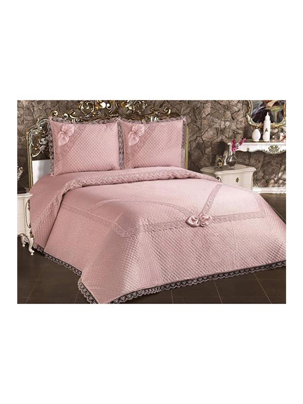 Pembe Gelincik Kapitoneli Fransız Güpürlü Yatak Örtüsü Pudra-1