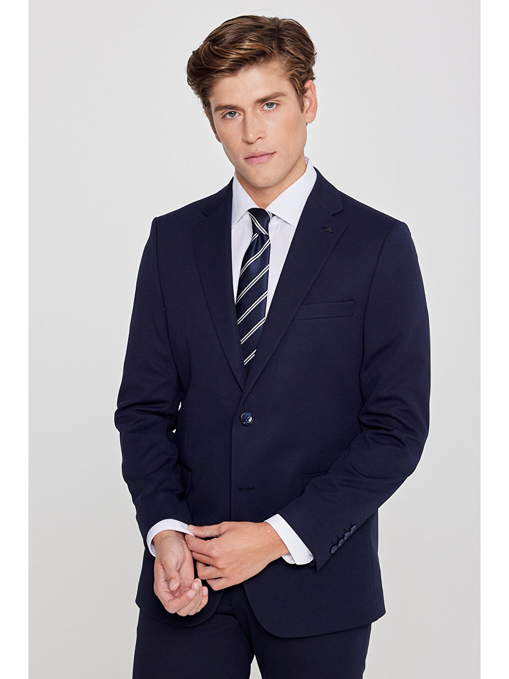 Erkek Lacivert Slim Fit Dar Kesim Mono Yaka Beli Bağlamalı Kapak Cepli Esnek Takım Elbise-3