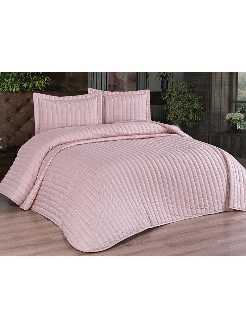 Pembe Dublin Çift Kişilik Kapitoneli Yatak Örtüsü Pudra