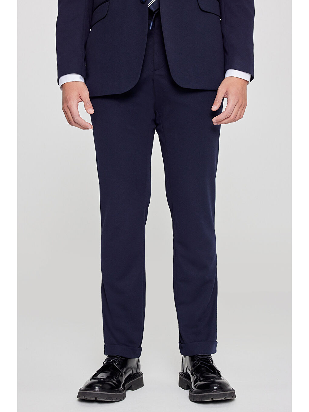 Erkek Lacivert Slim Fit Dar Kesim Mono Yaka Beli Bağlamalı Kapak Cepli Esnek Takım Elbise-5