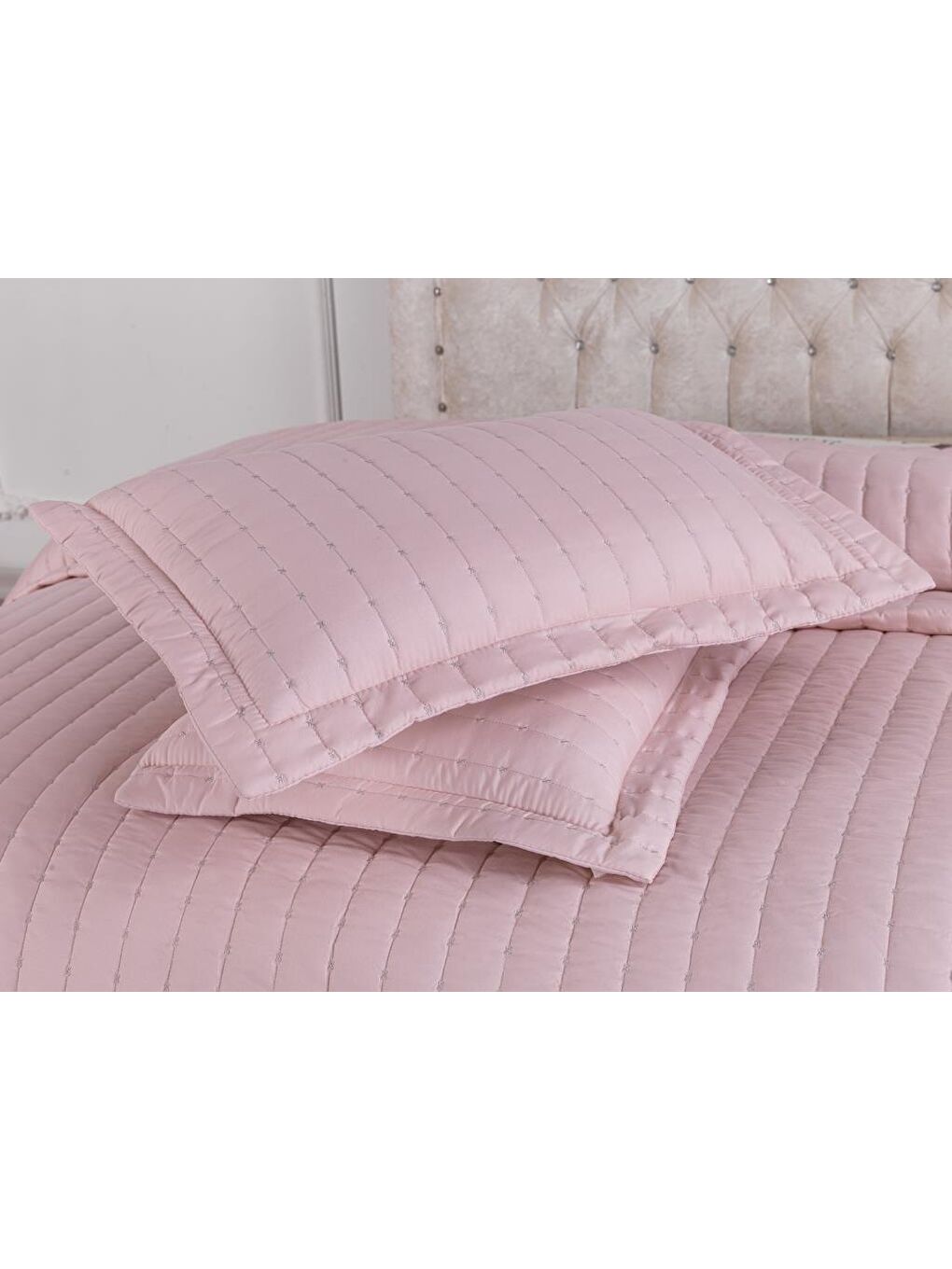 Pembe Dublin Çift Kişilik Kapitoneli Yatak Örtüsü Pudra-2