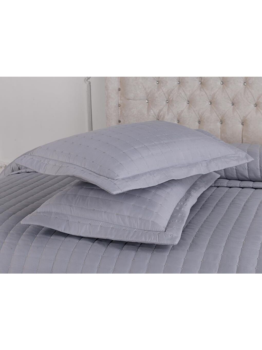 Dublin Çift Kişilik Kapitoneli Yatak Örtüsü Gri-2