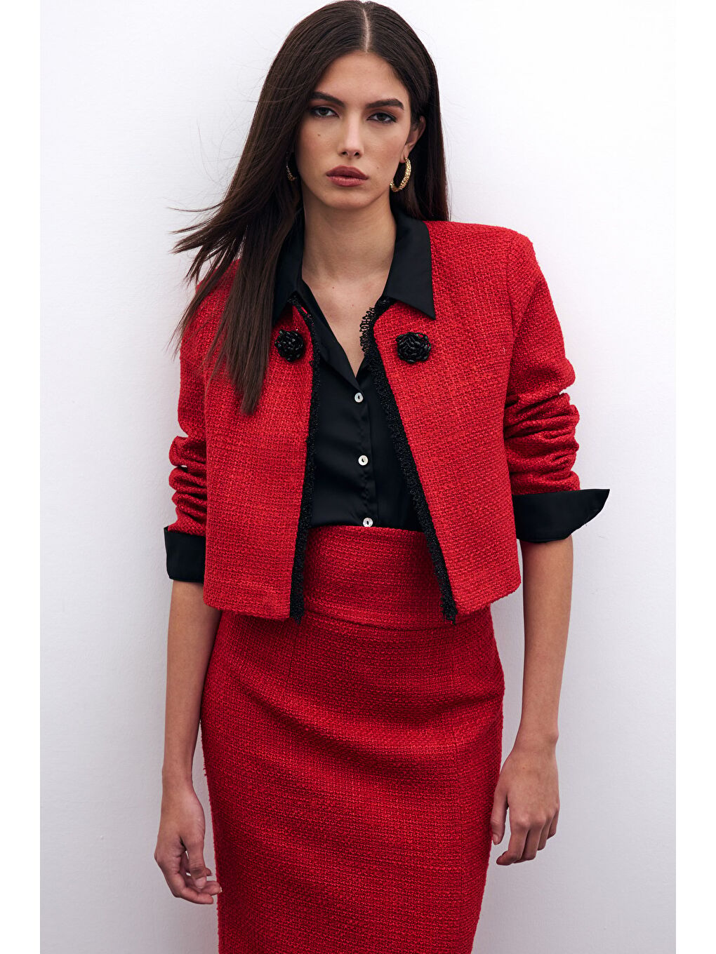 Boncuk Aksesuarlı Kısa Ceket - Kırmızı