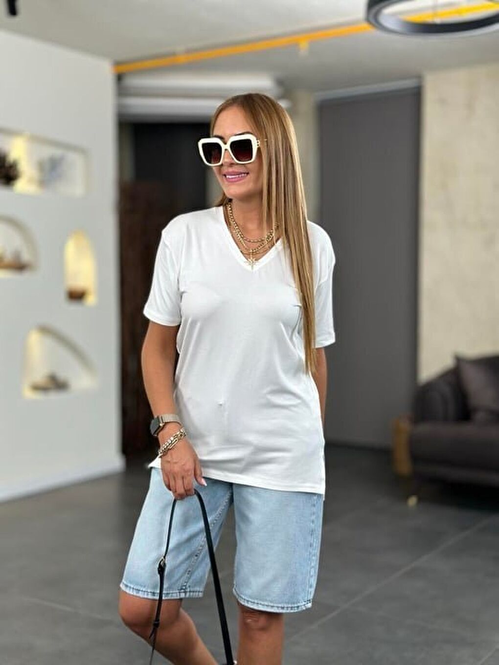 Beyaz Kadın Kısa Kollu V Yaka Bluz-1