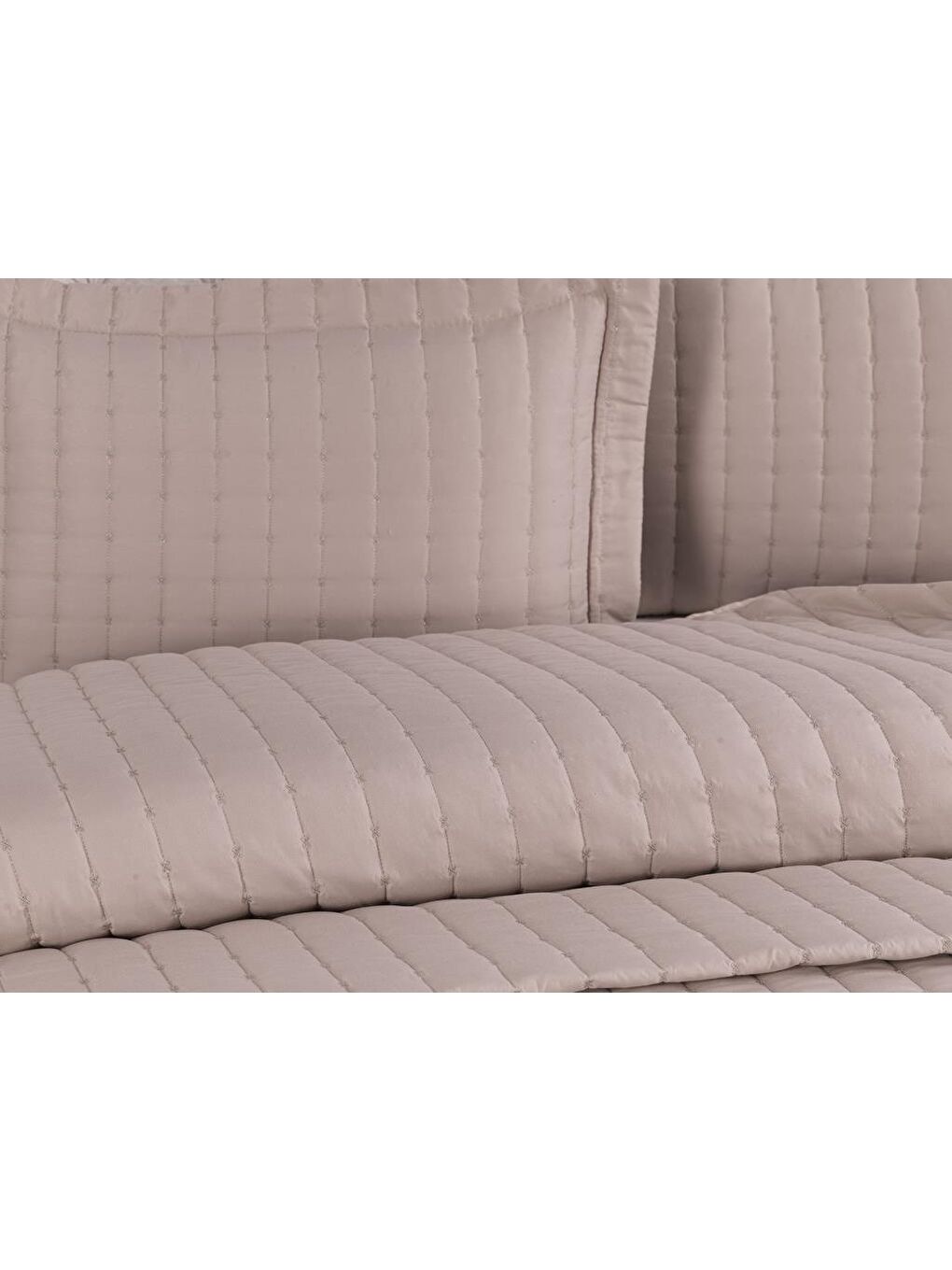 Kahverengi Dublin Çift Kişilik Kapitoneli Yatak Örtüsü Cappucino-1