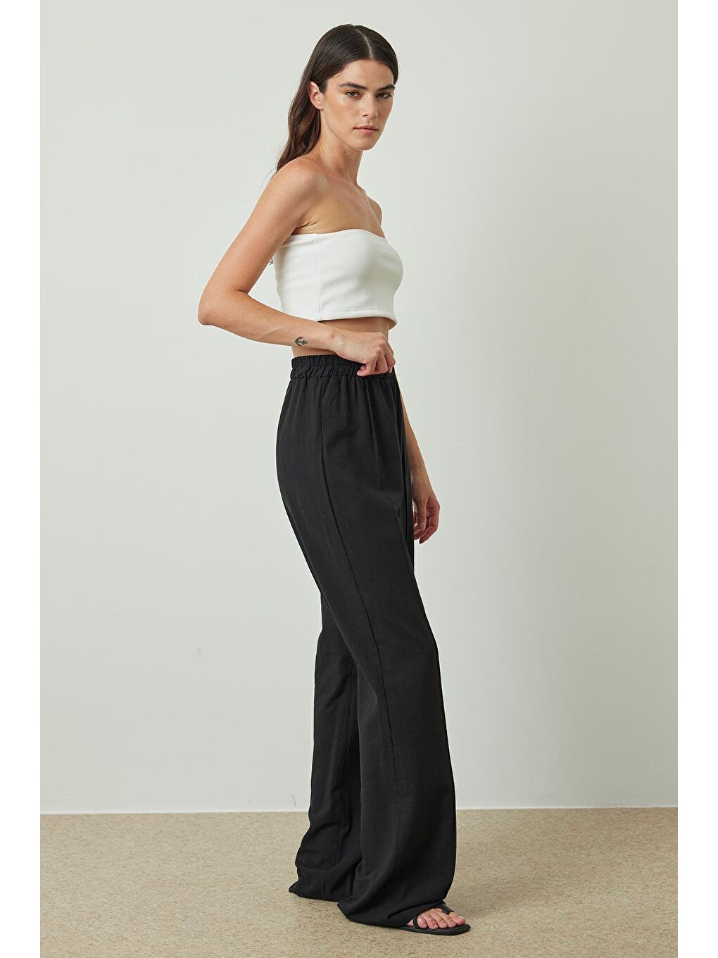 Keten Çima Dikişli Siyah Pantolon-2