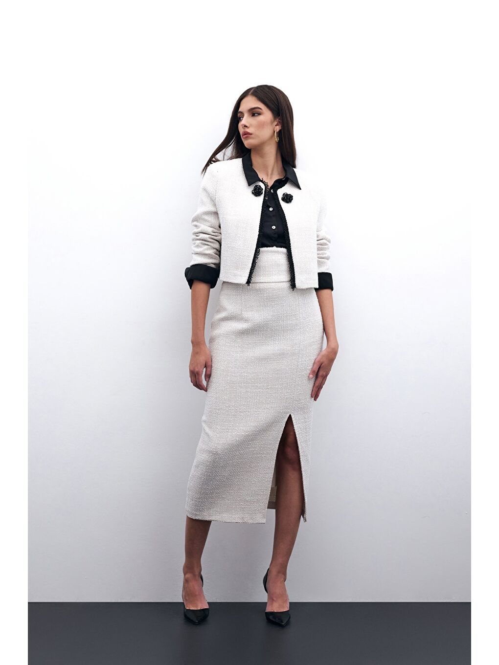 Bej Boncuk Aksesuarlı Kısa Ceket - Taş-1