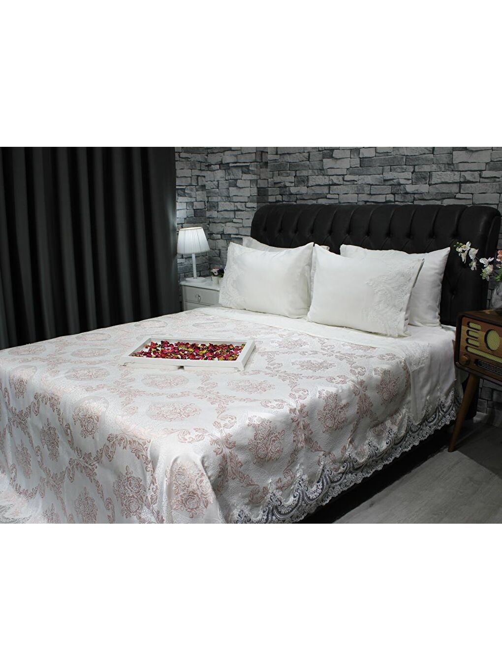 Ekru Fransız Güpürlü Sonia Yatak Örtüsü Krem-2