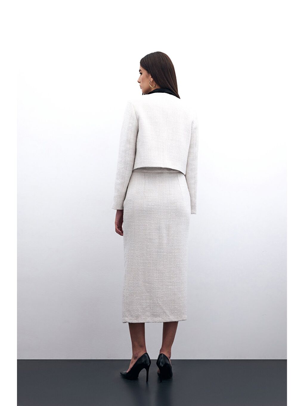 Bej Boncuk Aksesuarlı Kısa Ceket - Taş-4