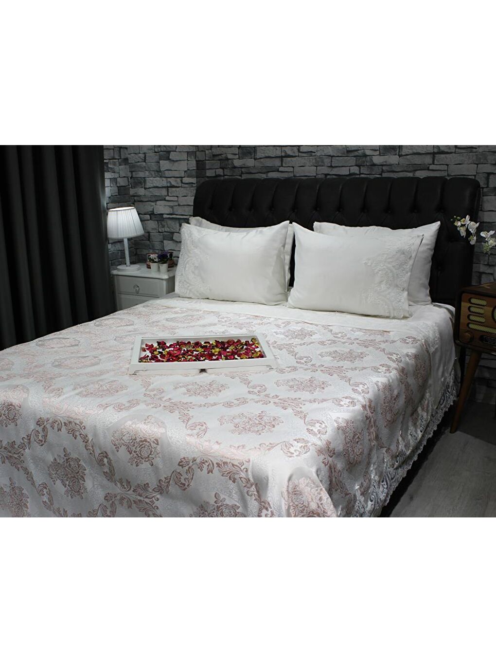 Ekru Fransız Güpürlü Sonia Yatak Örtüsü Krem-3