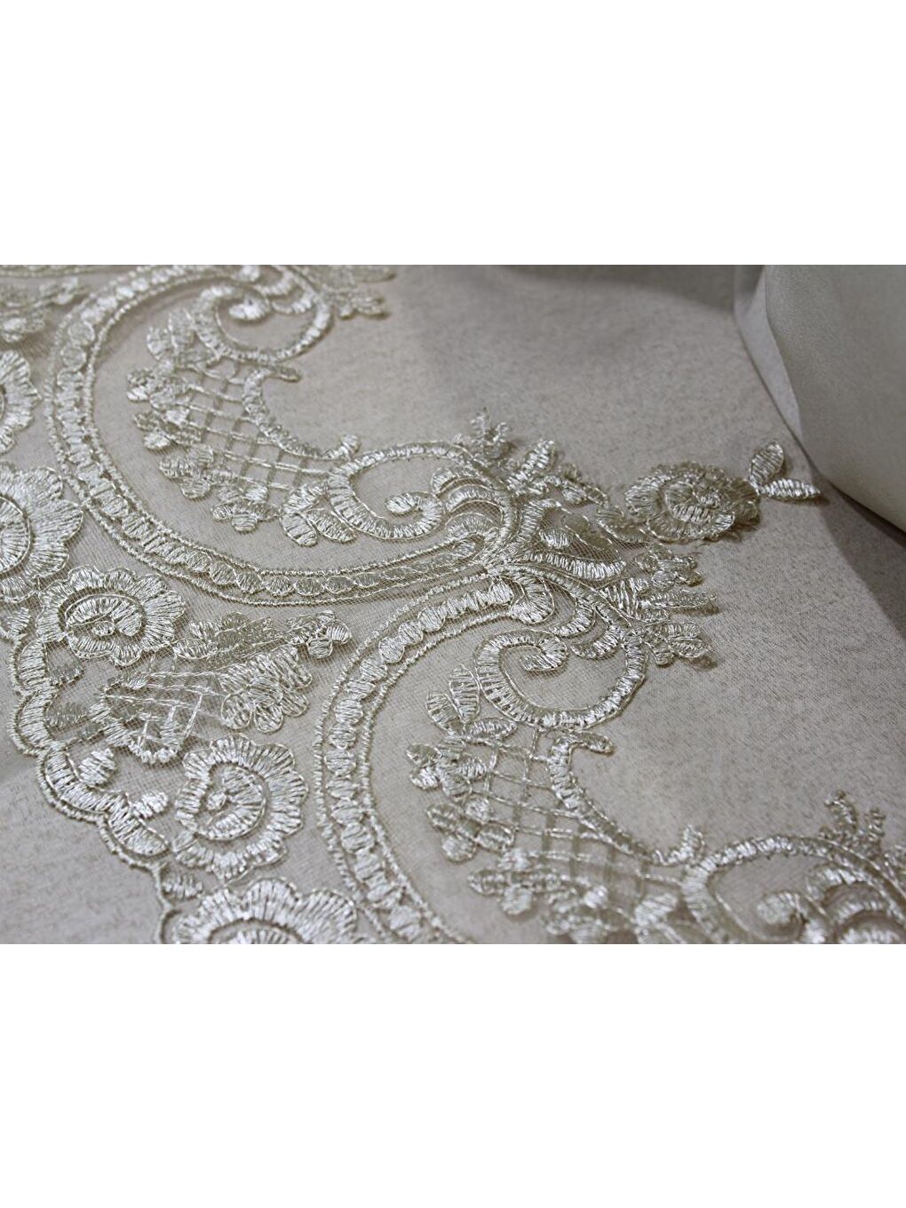 Kahverengi Fransız Güpürlü Sonia Yatak Örtüsü Cappucino-3