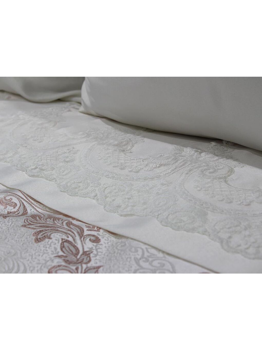 Ekru Fransız Güpürlü Sonia Yatak Örtüsü Krem-5