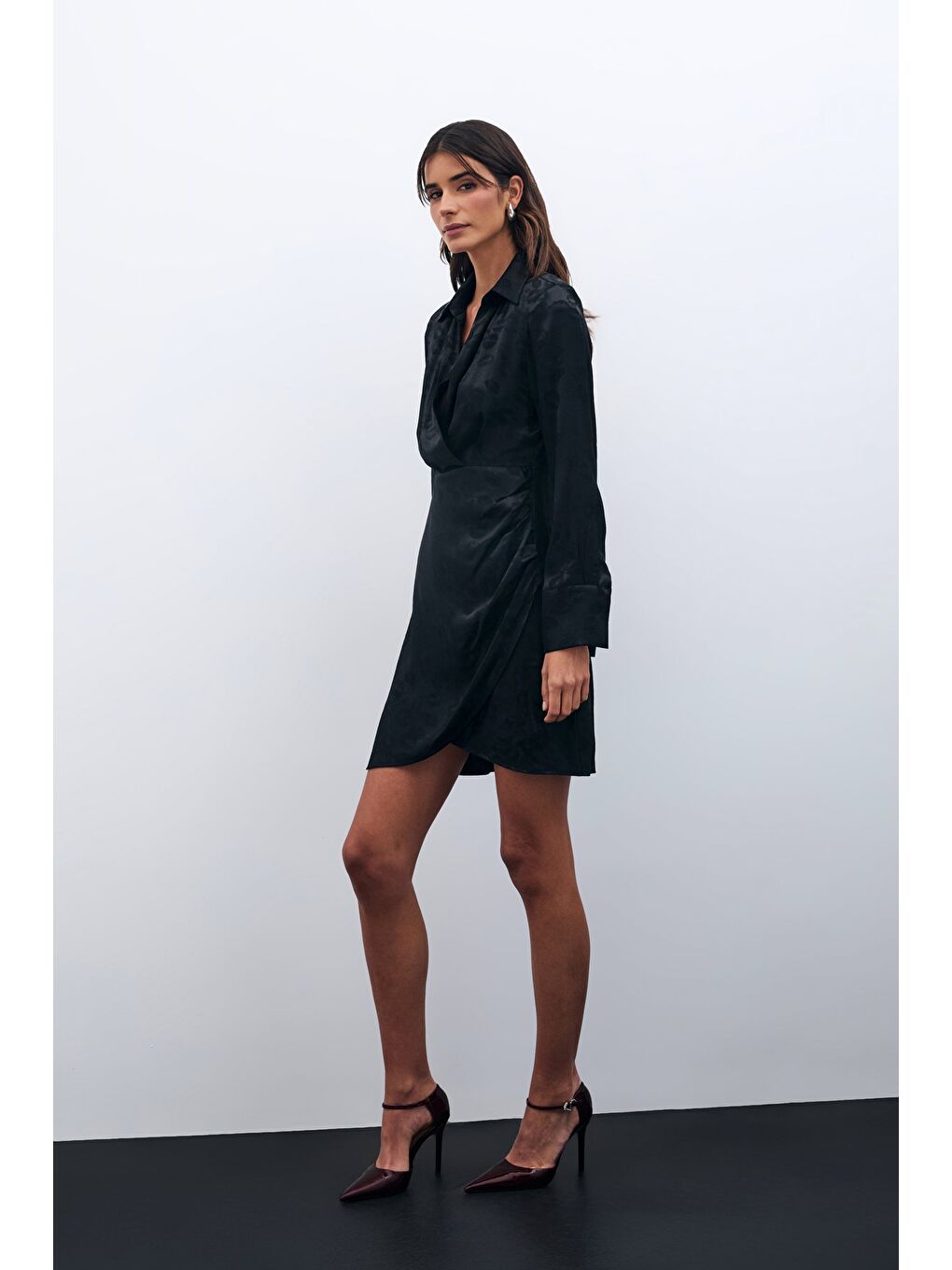 Desenli Kruvaze Elbise - Siyah-2