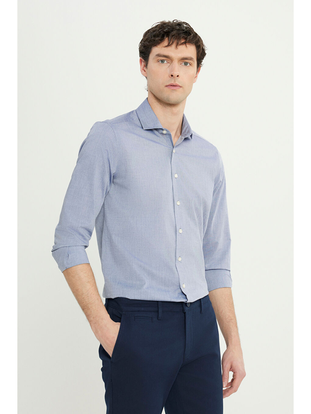 Erkek Lacivert Flamlı Slim Fit Dar Kesim Düğmeli Yaka Gömlek