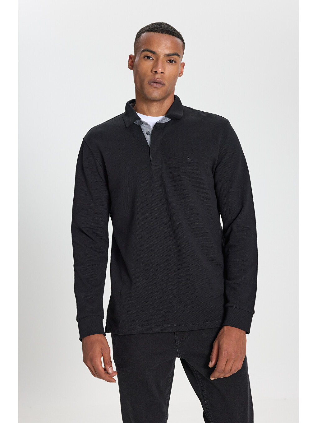 Erkek Siyah %100 Pamuk Slim Fit Dar Kesim Polo Yaka Uzun Kollu Tişört