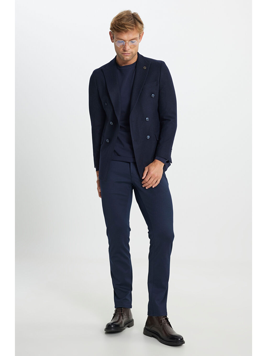 Erkek Lacivert Yünlü Slim Fit Dar Kesim Kırlangıç Yaka Kapak Cepli Blazer Ceket-2