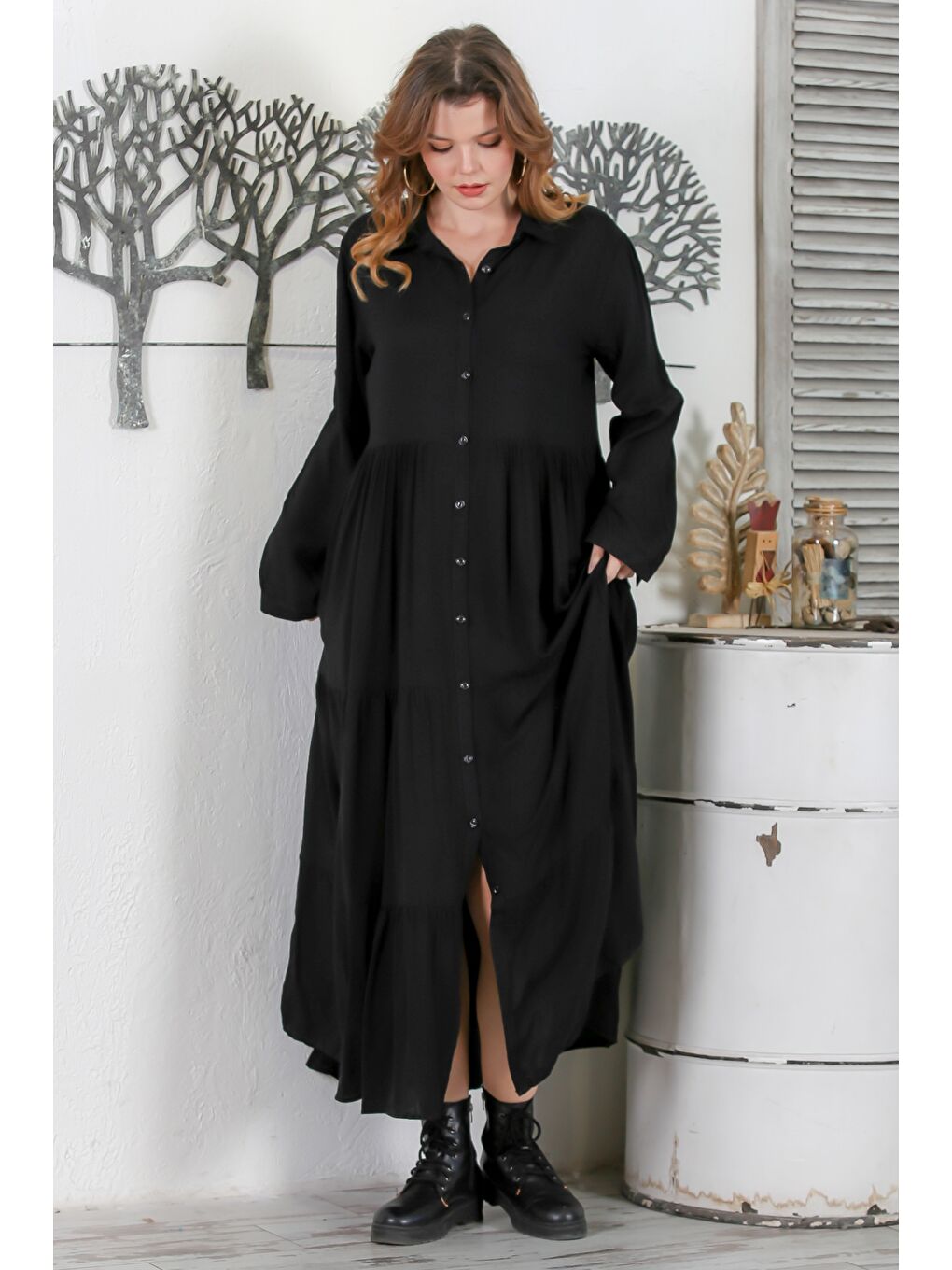 Siyah Gömlek Yaka Düğmeli Uzun Kollu Etek Ucu Fırfırlı Casual Dokuma Elbise 145 60-2