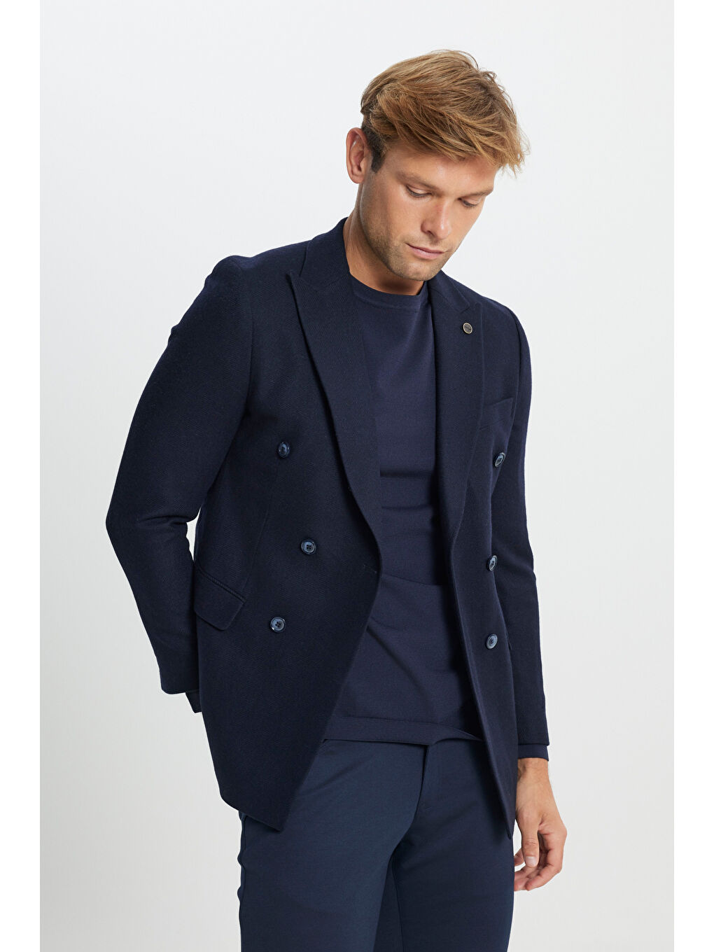 Erkek Lacivert Yünlü Slim Fit Dar Kesim Kırlangıç Yaka Kapak Cepli Blazer Ceket-3