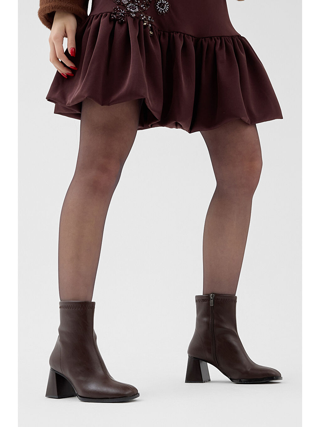 Kahverengi Kadın Kahve Cilt TPU Taban Düz Desen Fermuarlı Kalın Topuklu Bot-4