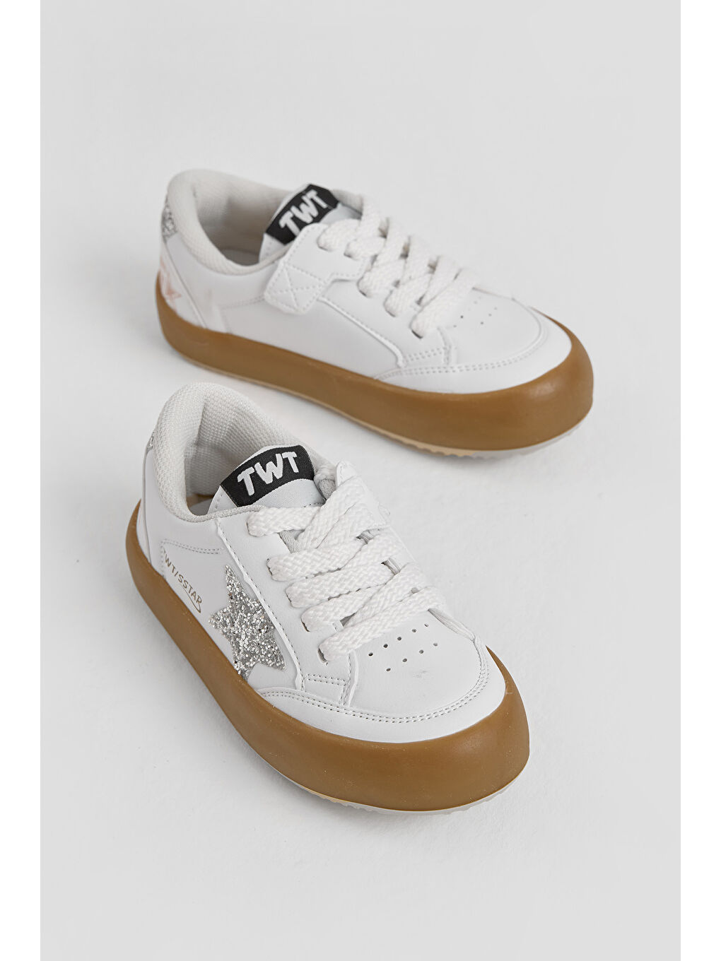 Çocuk Unisex Beyaz Termo Taban Yıldız Detaylı Bağcıklı ve Cırtlı Spor Ayakkabı-2