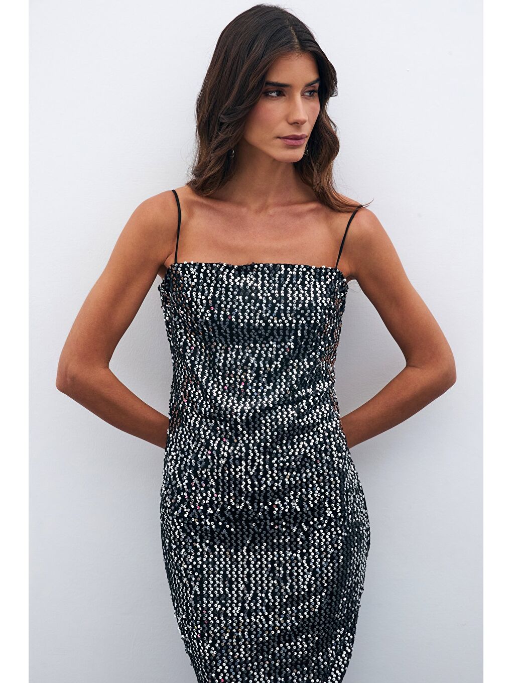 Gri Kadife Payetli Uzun Elbise - Gümüş-5