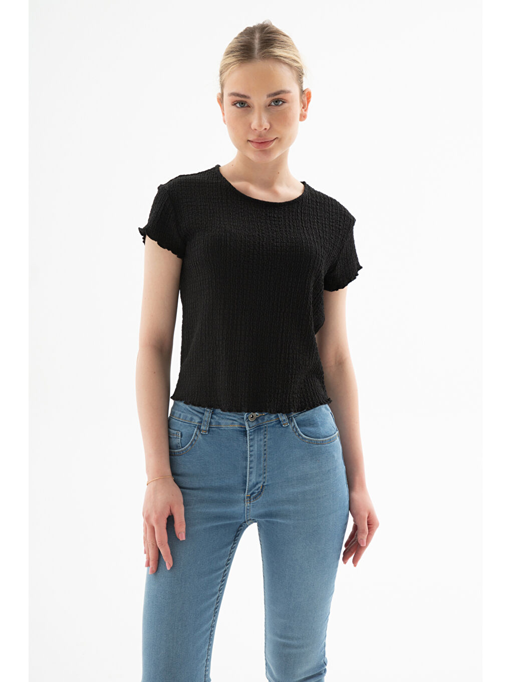 Siyah Slim Fit Dokulu Bisiklet Yaka Bluz 25Y0234K1-2