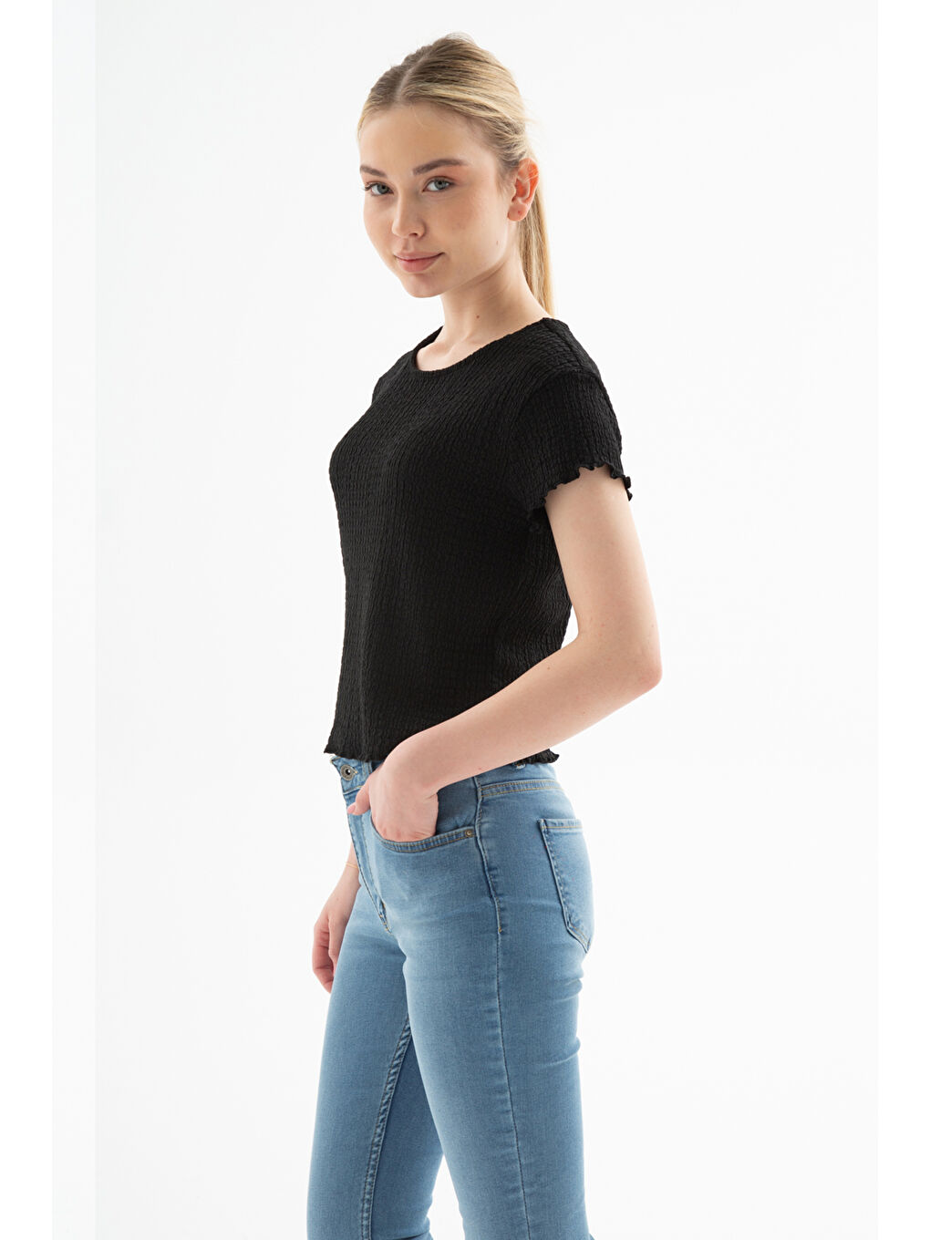 Siyah Slim Fit Dokulu Bisiklet Yaka Bluz 25Y0234K1-3