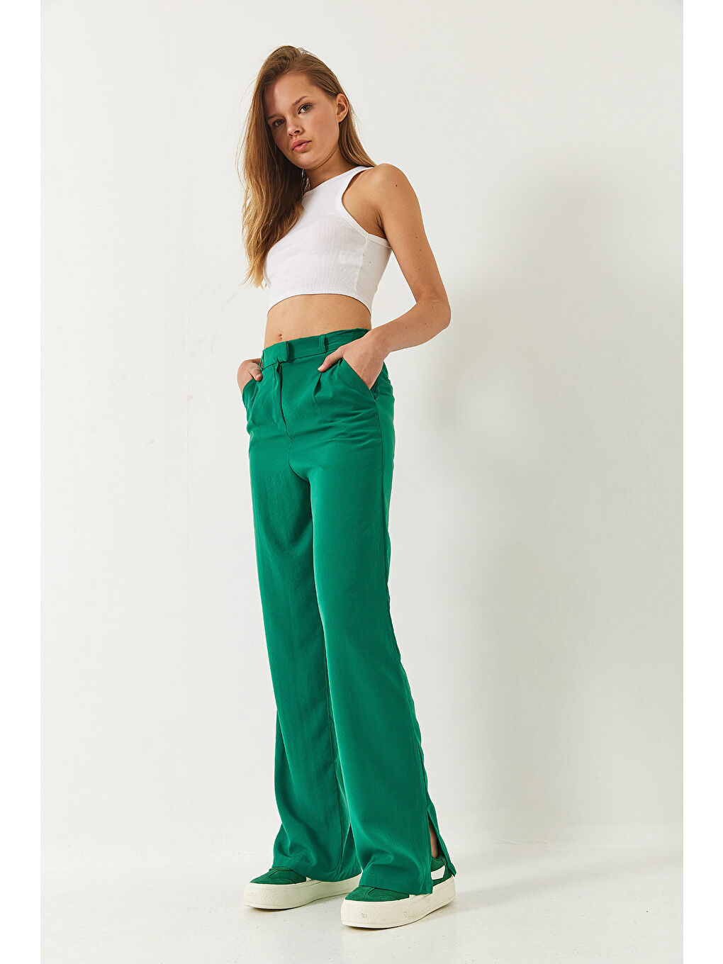 Yeşil Kadın Yırtmaç Detay Geniş Paça Cepli Palazzo Pantolon-3