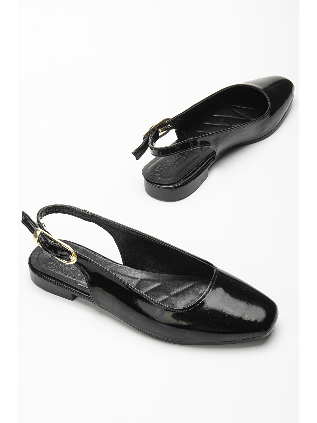 Kadın Siyah Arkası Açık Tokalı Babet-2