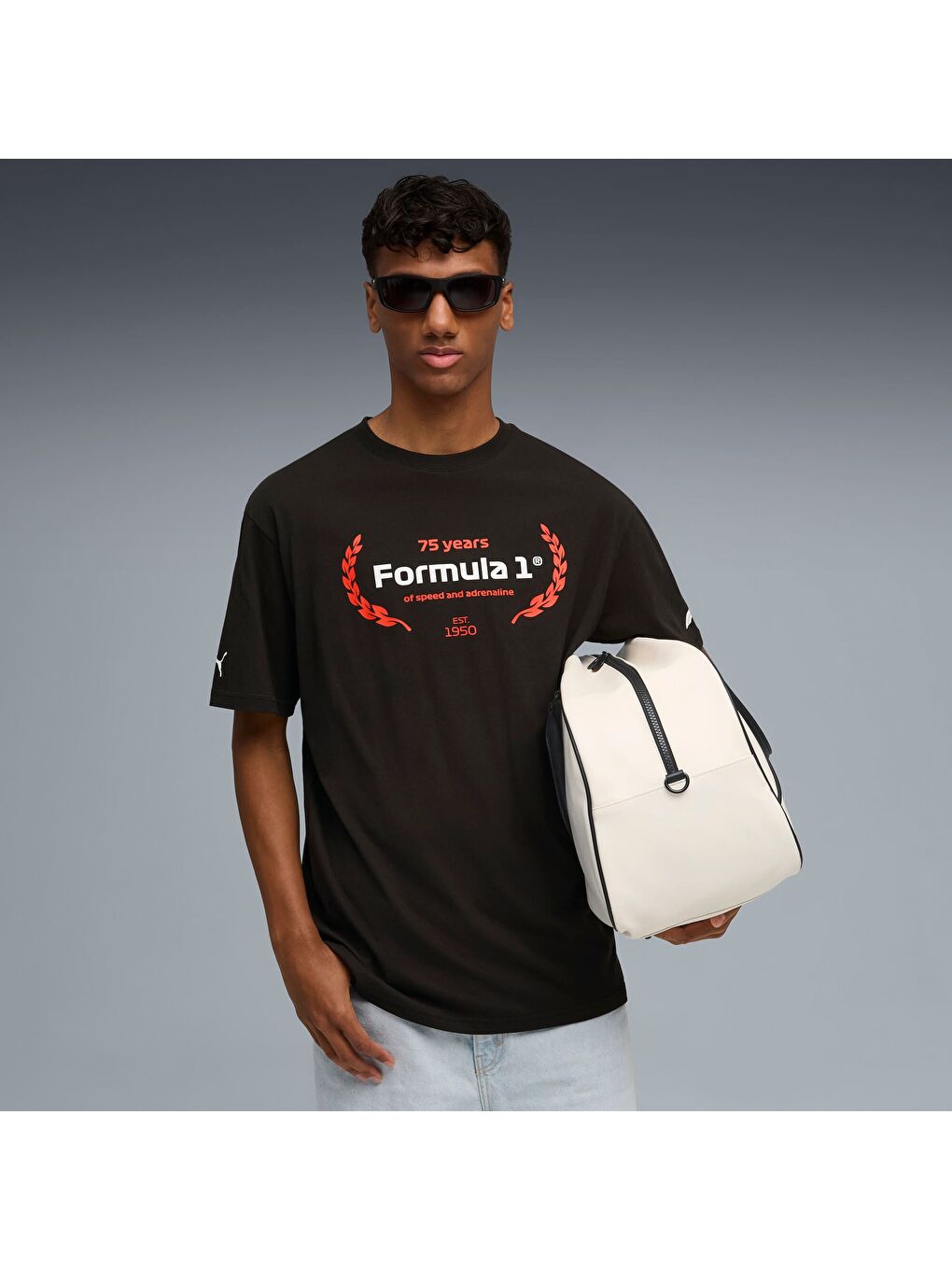 Siyah F1® Formula Baskılı Erkek Tişört-4