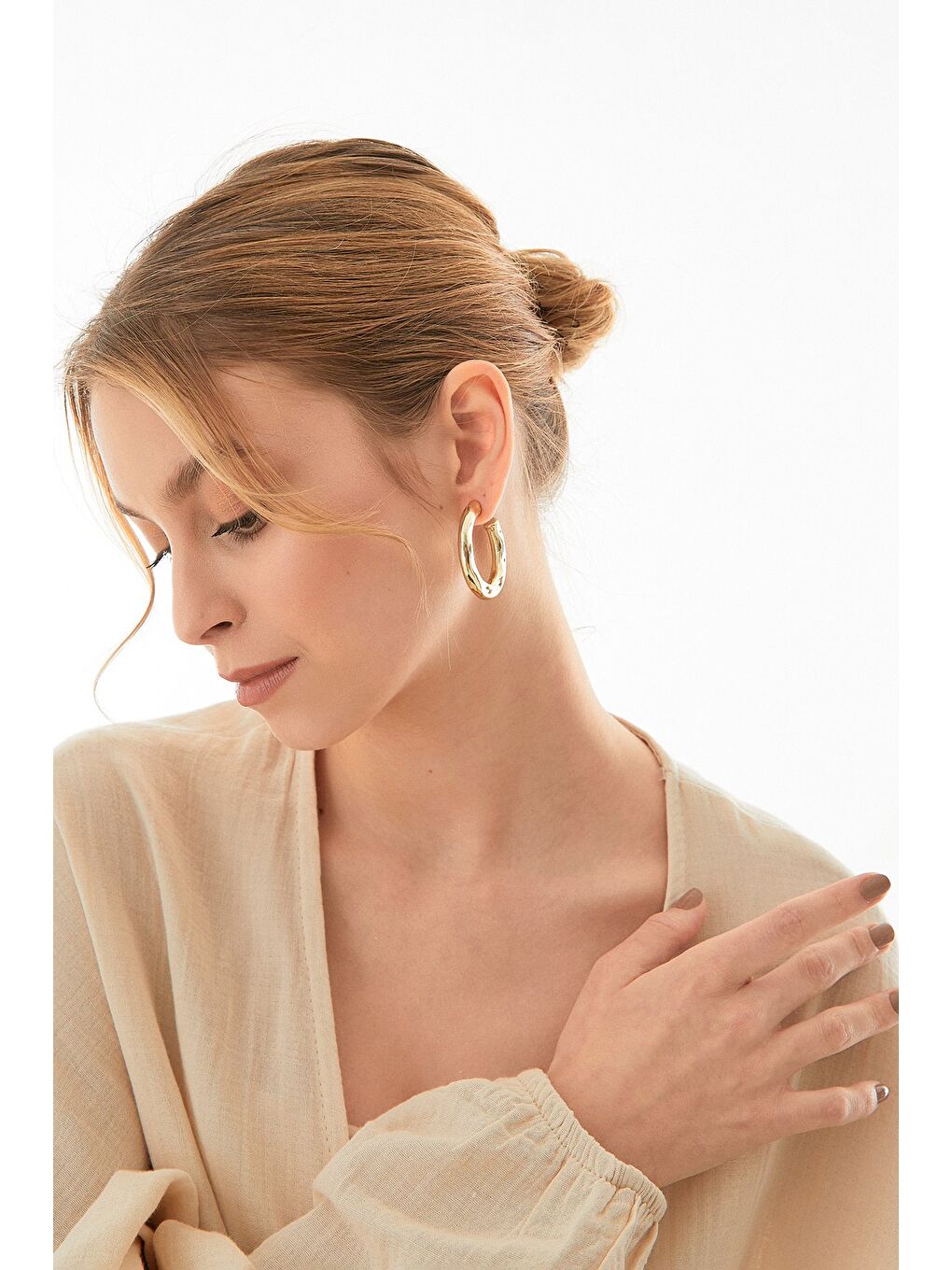 Sarı Yarım Halka Küpe