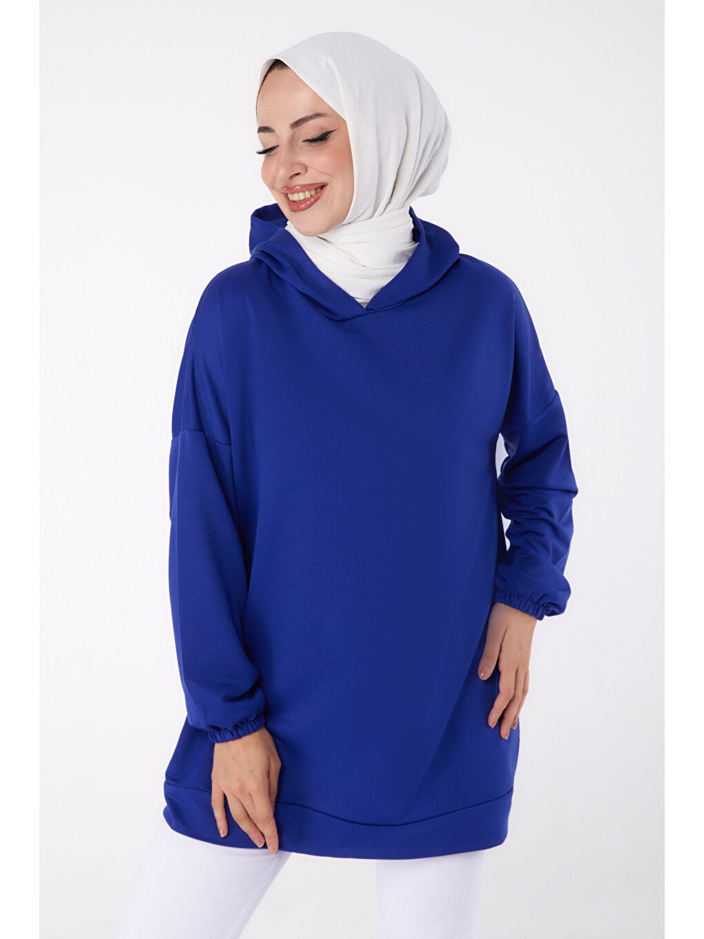 TOFİSA Mavi Düz Kapüşonlu Yaka Kadın Saks Arkası Baskılı Sweatshirt   13327 - 2