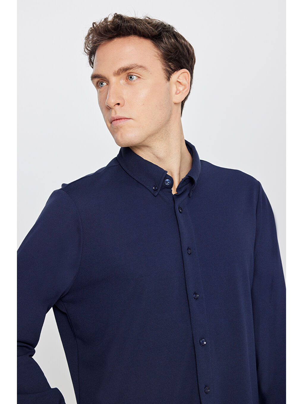 Erkek Lacivert Pamuklu Tailored Slim Fit Dar Kesim Düğmeli Yaka Örme Gömlek-3