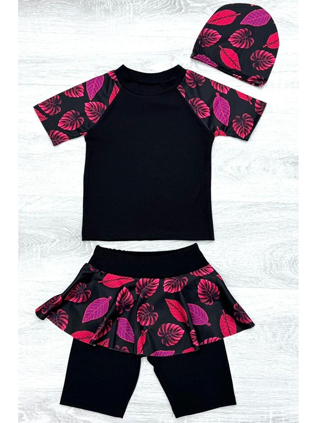 Siyah Elastanlı Dalgıç Kumaş Üç Parça Kız çocuk Mayo-1