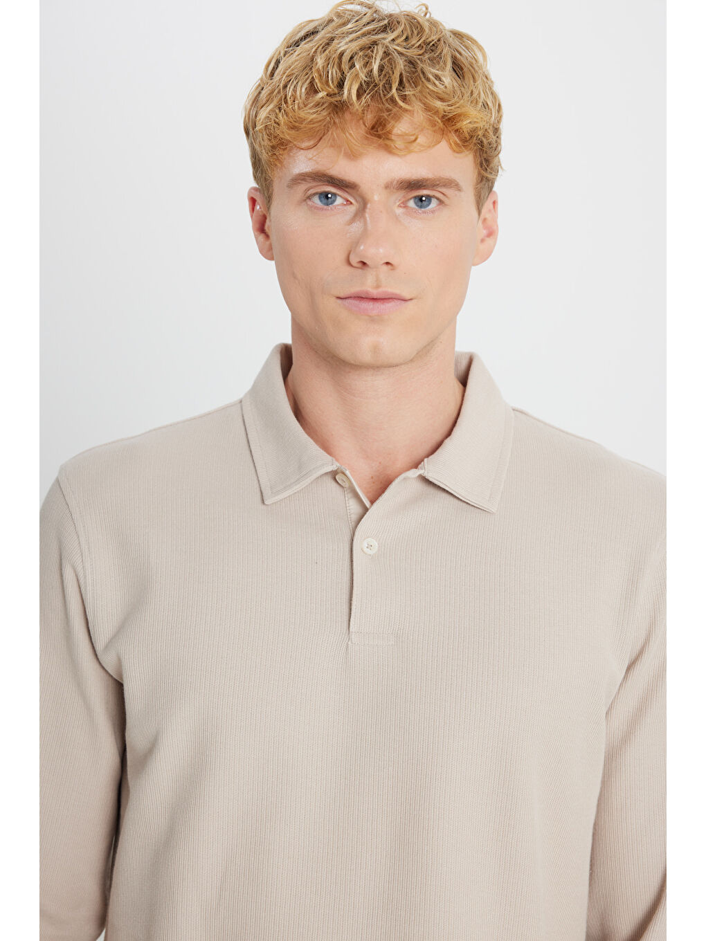 Erkek Bej %100 Pamuk Slim Fit Dar Kesim Polo Yaka Jakarlı Tişört-2