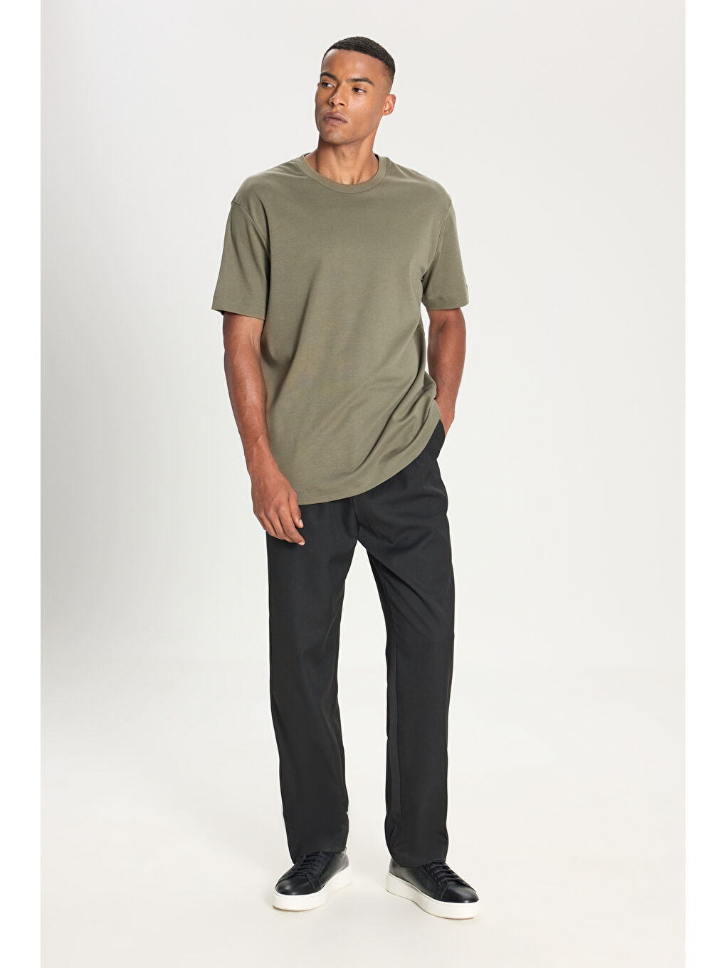 Erkek Haki %100 Pamuk Modern Fit Normal Kesim Bisiklet Yaka Tişört-1