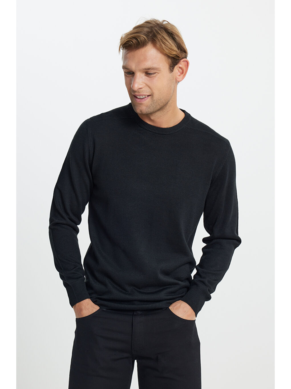 Erkek Siyah Yünlü Sıcak Tutan Standart Fit Normal Kesim Bisiklet Yaka Triko Kazak-2